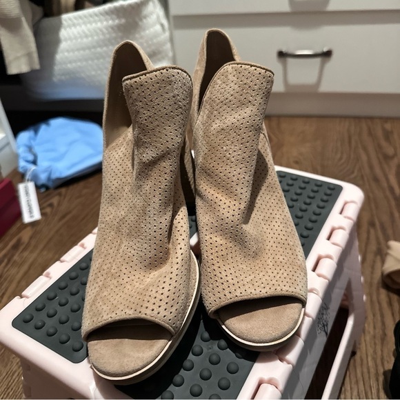 Cole Haan Women's Shiloh Open Toe Bootie Ankle Boot - Picture 4 of 7